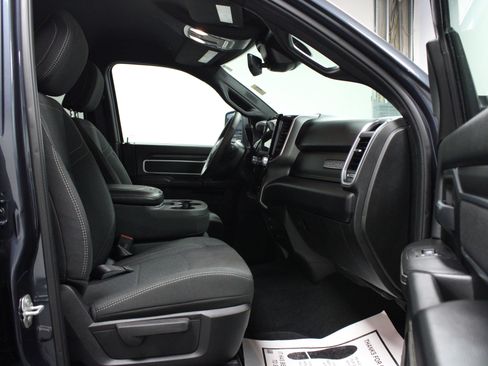 Used 2026 RAM 2500 Big Horn AWD/4WD image 16