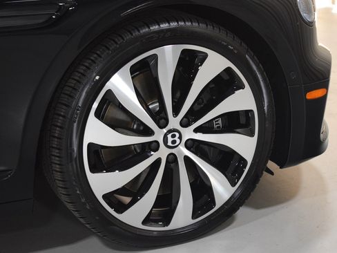 New 2026 Bentley Flying Spur Plug-In Hybrid image 7