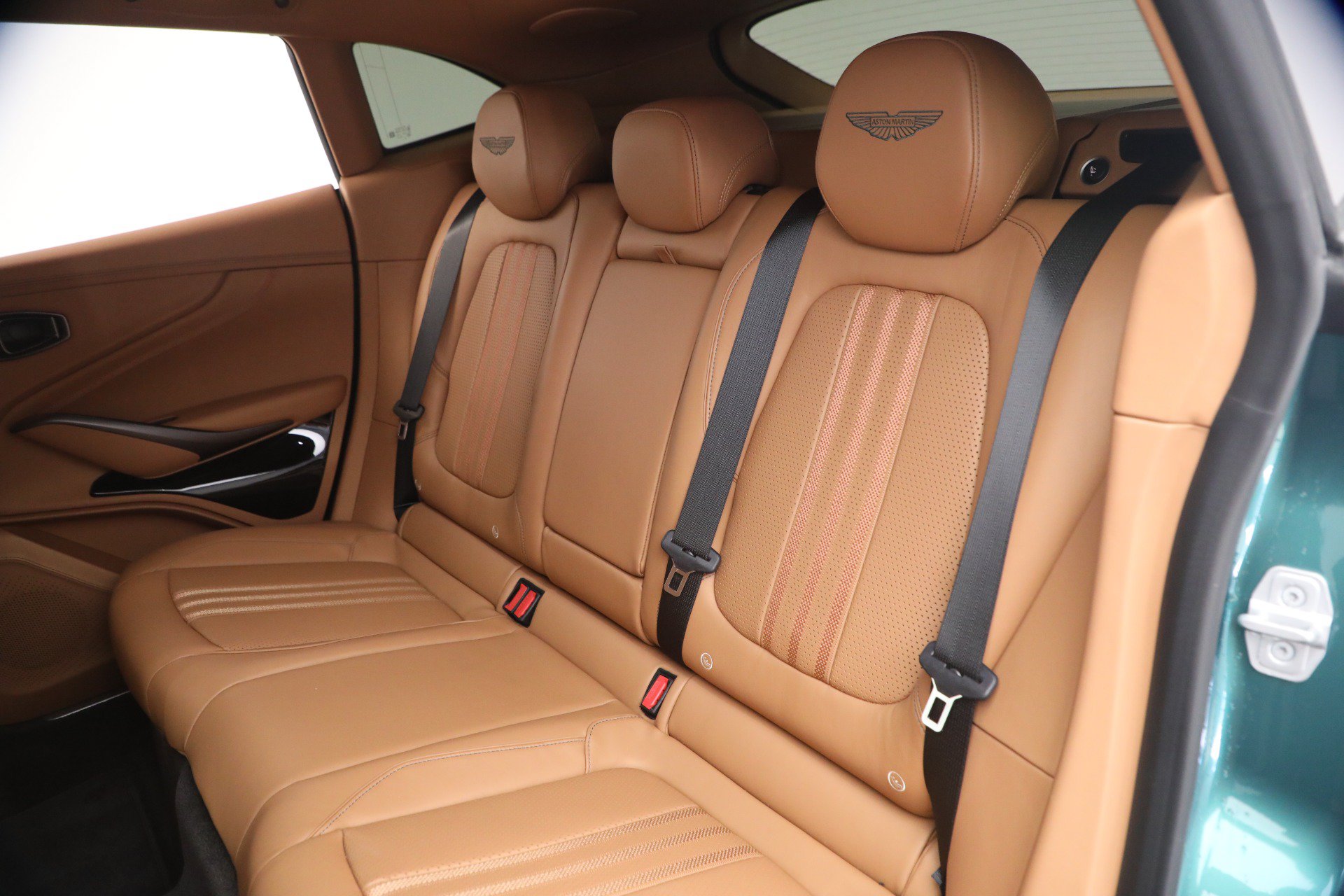 Used 2025 Aston Martin DBX 707 AWD/4WD image 24