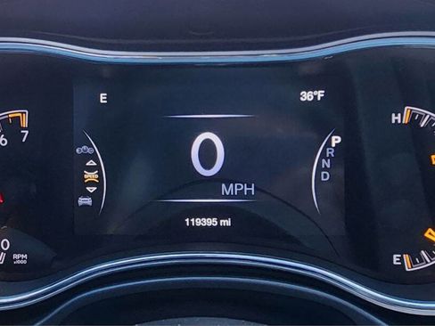 Used 2020 Jeep Grand Cherokee Altitude image 33