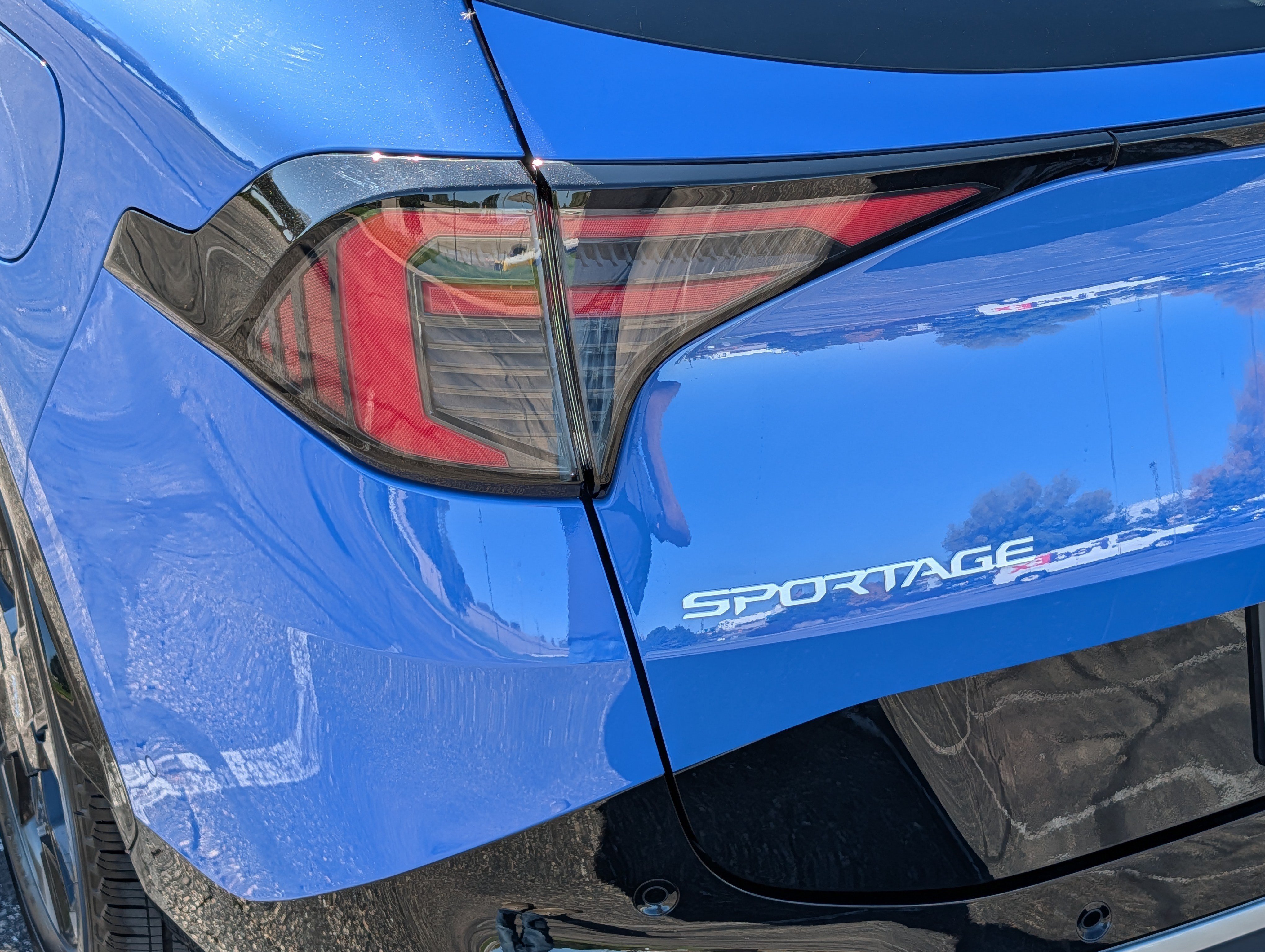 Certified 2026 Kia Sportage SX FWD image 17