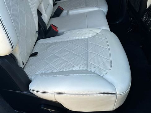 Used 2019 Mercedes-Benz GLS 550 4MATIC image 18