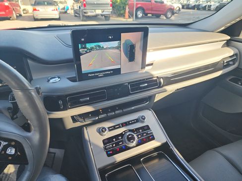 Used 2020 Lincoln Aviator Reserve w/ Equipment Group 202A image 37