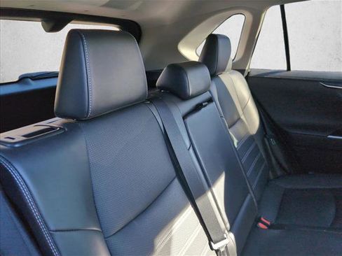 Used 2022 Toyota RAV4 Limited image 21
