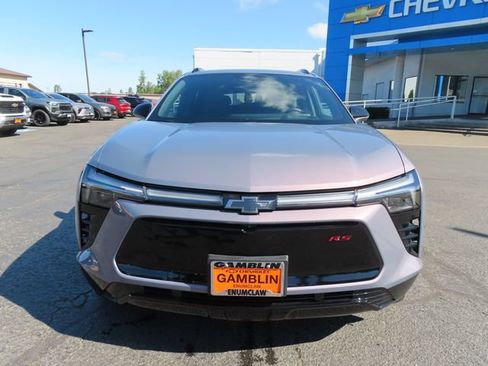 Used 2025 Chevrolet Blazer EV RS AWD/4WD image 2
