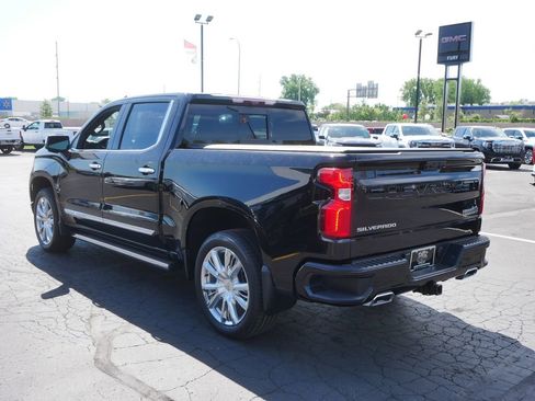 Used 2023 Chevrolet Silverado 1500 High Country w/ High Country Premium Package AWD/4WD image 5