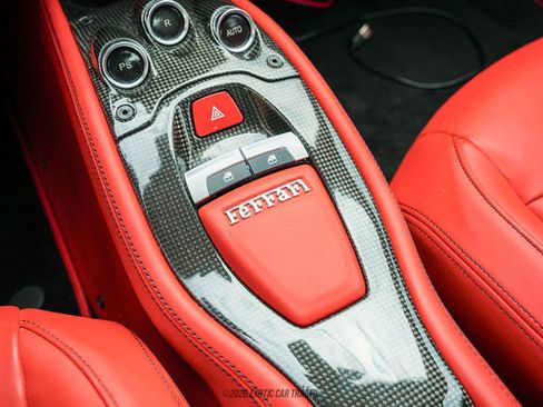 Used 2012 Ferrari 458 Italia Coupe RWD image 30
