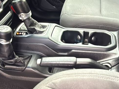 Used 2020 Jeep Wrangler Unlimited Sport image 34