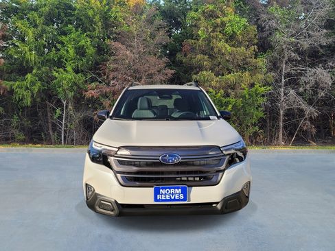 New 2026 Subaru Forester Premium image 2