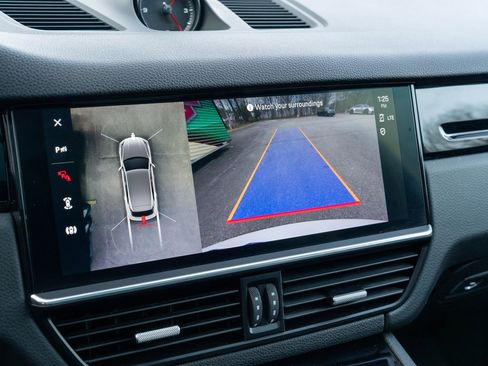 Certified 2023 Porsche Cayenne image 29