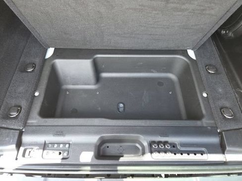 Used 2019 Jeep Wrangler Unlimited Rubicon AWD/4WD image 15