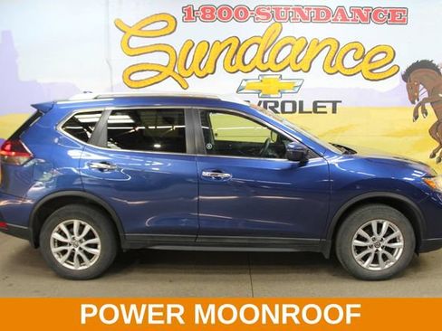 Used 2020 Nissan Rogue SV AWD/4WD image 1