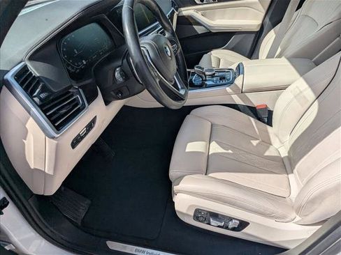 Used 2021 BMW X5 xDrive40i w/ Premium Package AWD/4WD image 12