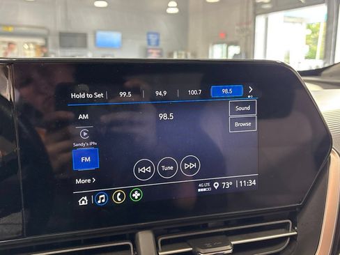 Used 2024 Chevrolet Trax RS w/ Driver Confidence Package FWD image 19