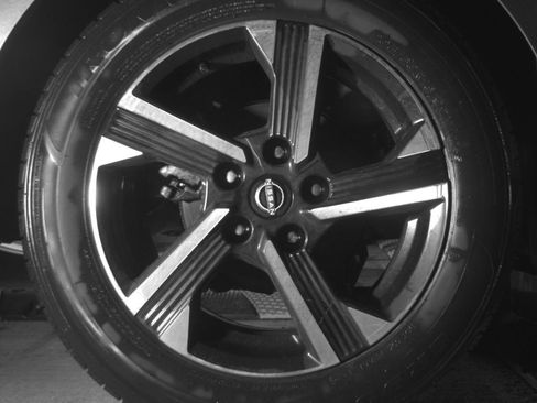 Used 2024 Nissan Sentra SV FWD image 18