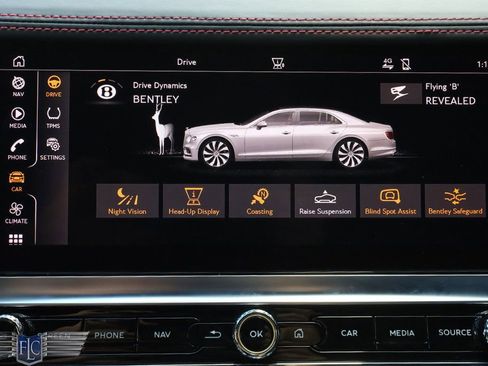 Used 2022 Bentley Flying Spur V8 image 26