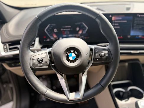 Used 2023 BMW X1 xDrive28i w/ Premium Package AWD/4WD image 12