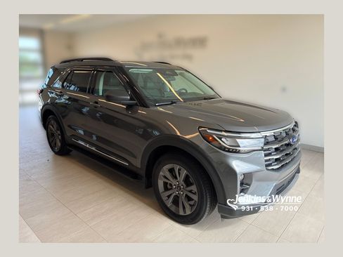 Used 2025 Ford Explorer Active w/ Active Comfort Package AWD/4WD image 1