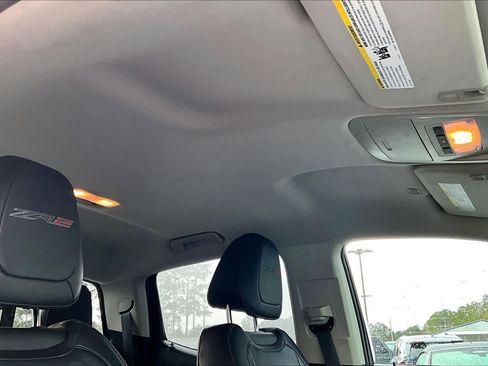 Used 2018 Chevrolet Colorado ZR2 image 13