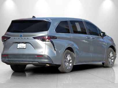 Used 2024 Toyota Sienna LE