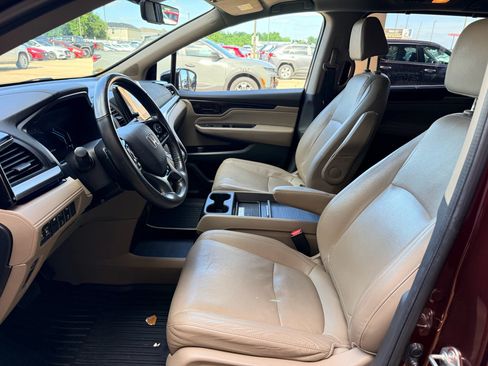 Used 2019 Honda Odyssey Elite image 11