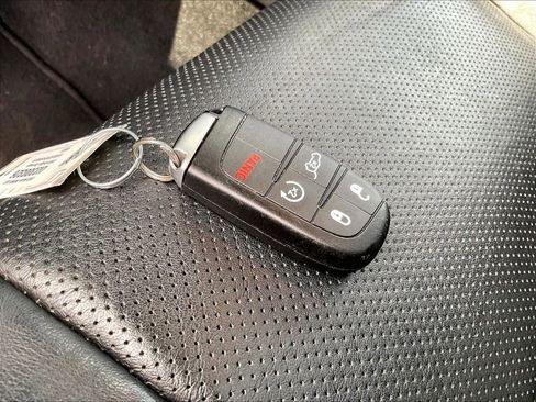 Used 2023 Dodge Durango R/T AWD/4WD image 31