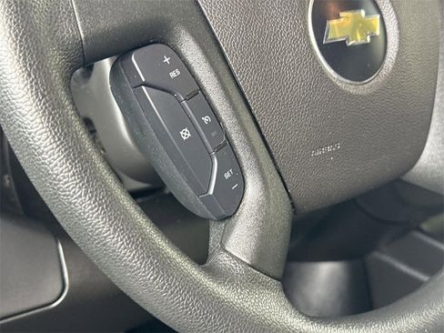 Used 2024 Chevrolet Express 2500 w/ Driver Convenience Package image 30