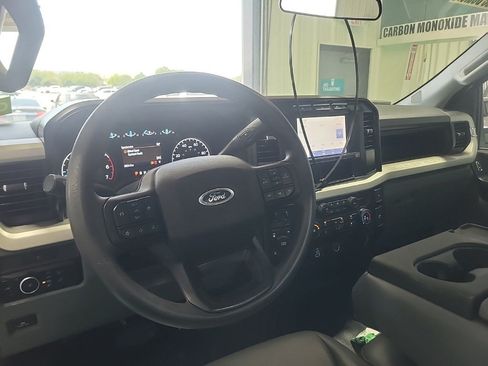 Used 2023 Ford F250 XL w/ 360-Degree Camera Package AWD/4WD image 4