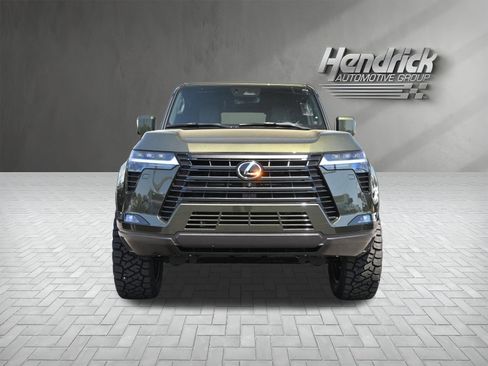 Used 2025 Lexus GX 550 w/ Accessory Package (Z1) image 5