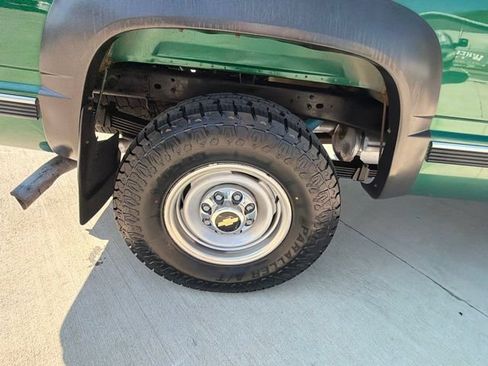 Used 1999 Chevrolet Silverado 2500 4x4 Crew Cab w/ Preferred Equipment Group 2 image 30