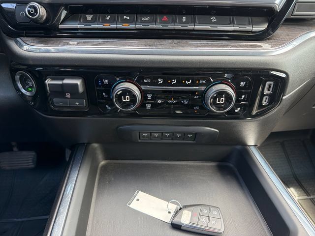 Used 2024 Chevrolet Silverado 2500 LTZ w/ LTZ Convenience Package AWD/4WD image 32