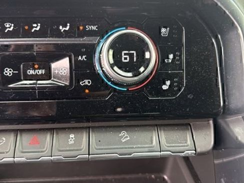 Used 2025 GMC Sierra 1500 Denali AWD/4WD image 14
