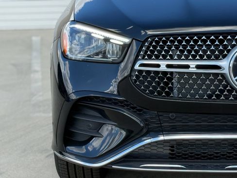 Used 2025 Mercedes-Benz GLE 580 4MATIC image 7