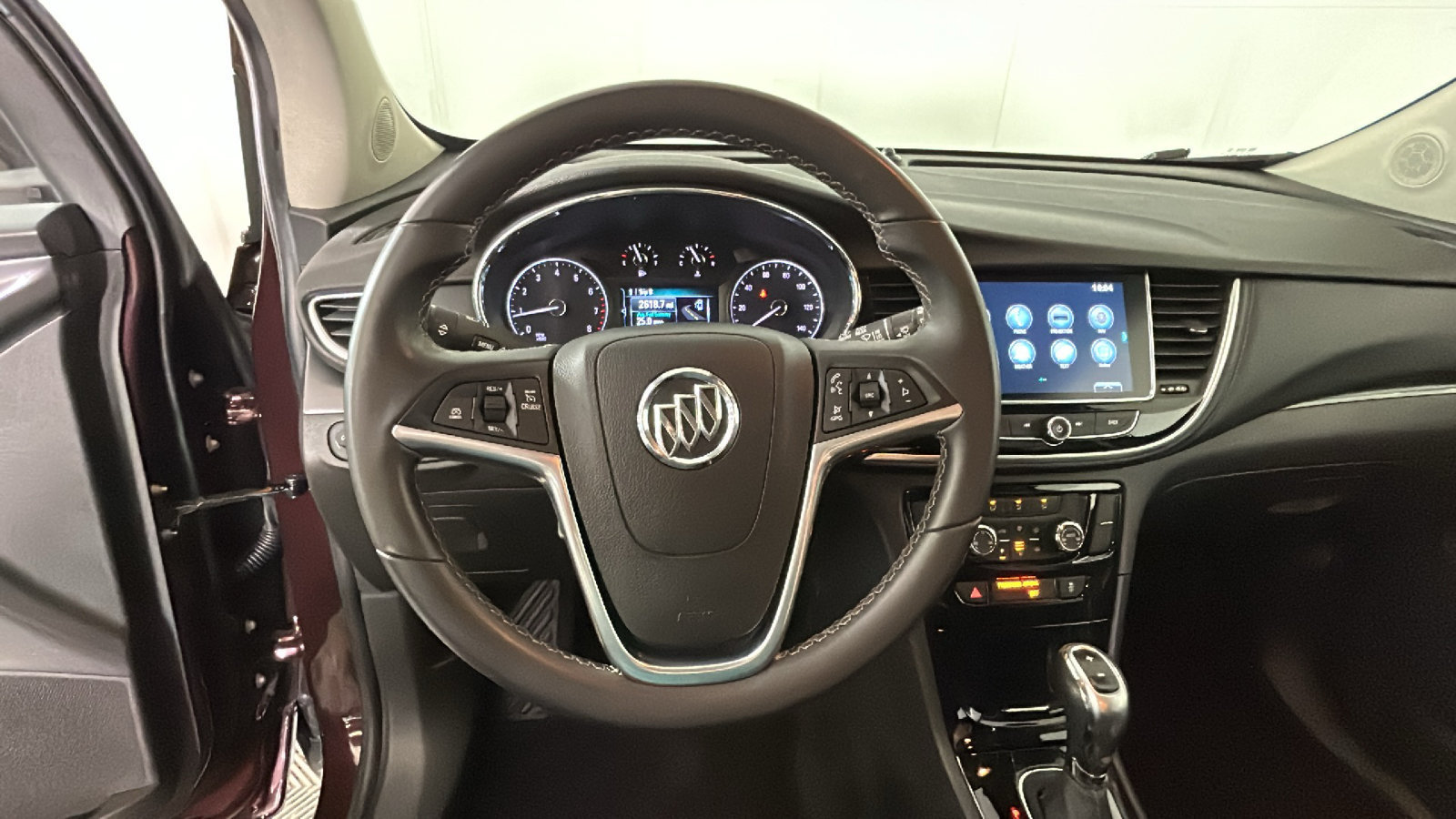 Used 2018 Buick Encore Preferred FWD image 18