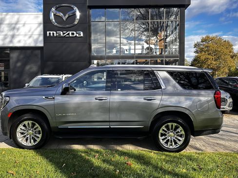 Used 2022 GMC Yukon SLT image 2