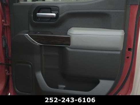 Used 2021 GMC Sierra 1500 SLT w/ SLT Premium Plus Package AWD/4WD image 36