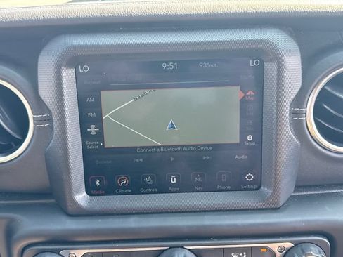Used 2023 Jeep Wrangler Unlimited Sahara w/ Cold Weather Group AWD/4WD image 28