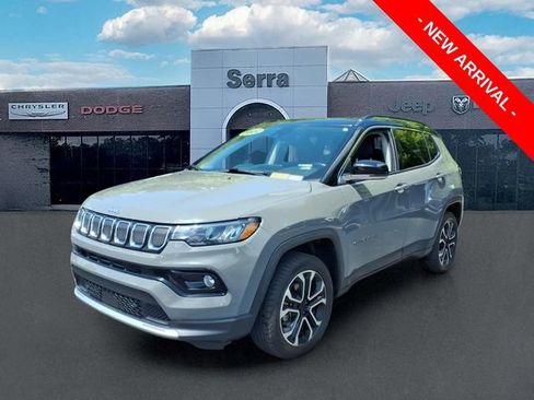 Used 2022 Jeep Compass Limited AWD/4WD image 3