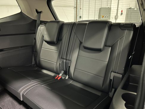 Used 2023 Volkswagen Atlas SE AWD/4WD image 30
