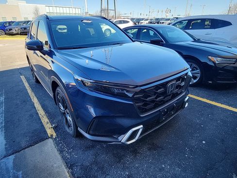 Used 2025 Honda CR-V Sport Touring image 2