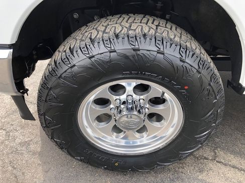 Used 2020 Ford F250 XL w/ Power Equipment Group image 10