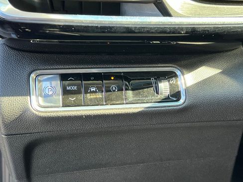 Used 2024 Buick Envision Preferred image 26