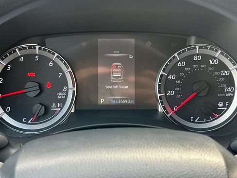 Certified 2022 Toyota Highlander L image 31