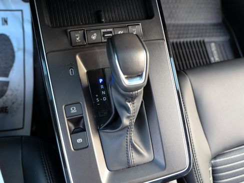 Used 2026 Toyota Corolla Cross XSE w/ Convenience Package image 26