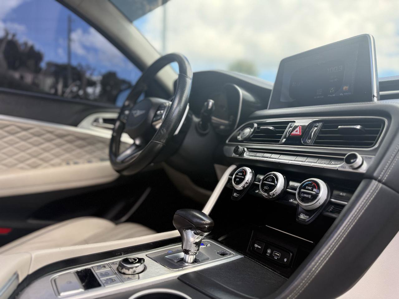 Used 2019 Genesis G70 2.0T Advanced w/ Dynamic Package RWD image 40