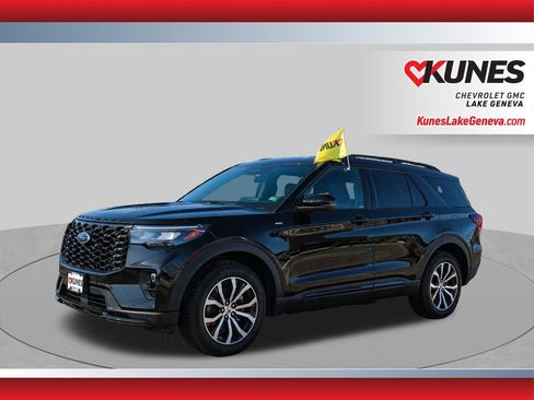 Used 2025 Ford Explorer ST-Line AWD/4WD image 5