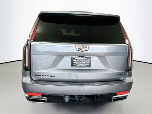 Used 2021 Cadillac Escalade ESV Premium Luxury w/ Driver Assist Tech Package AWD/4WD image 6
