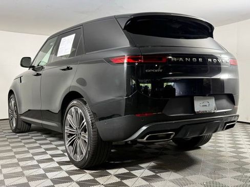 Used 2024 Land Rover Range Rover Sport SE AWD/4WD image 5