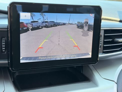 Certified 2021 Ford Explorer XLT w/ Equipment Group 202A AWD/4WD image 23
