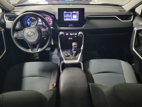 Used 2022 Toyota RAV4 LE AWD/4WD image 14